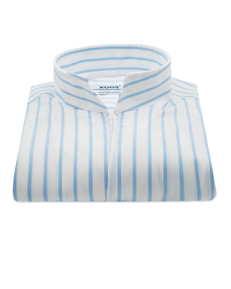 XOOS Chemise homme blanche à rayures ciel et col droit ouvert (Double Retors)