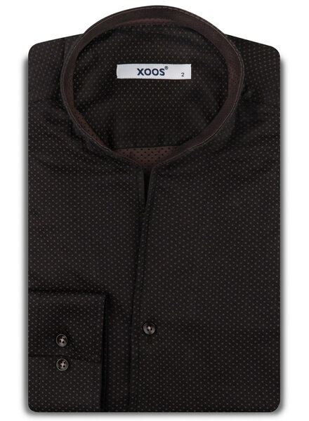 XOOS Chemise homme chocolat à micro pois et col droit ouvert