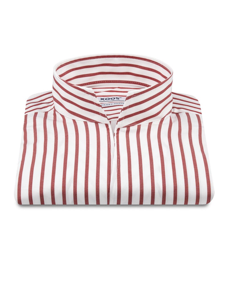 XOOS Chemise homme blanche à rayures rouges et col droit Ouvert (Double Retors)
