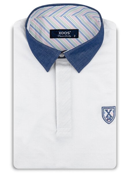 XOOS White short-sleeve polo with navy shirt collar and pink and pistachio striped lining