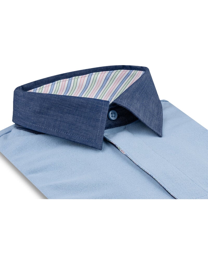 XOOS Blue short-sleeve polo with navy shirt collar and pink and pistachio striped lining