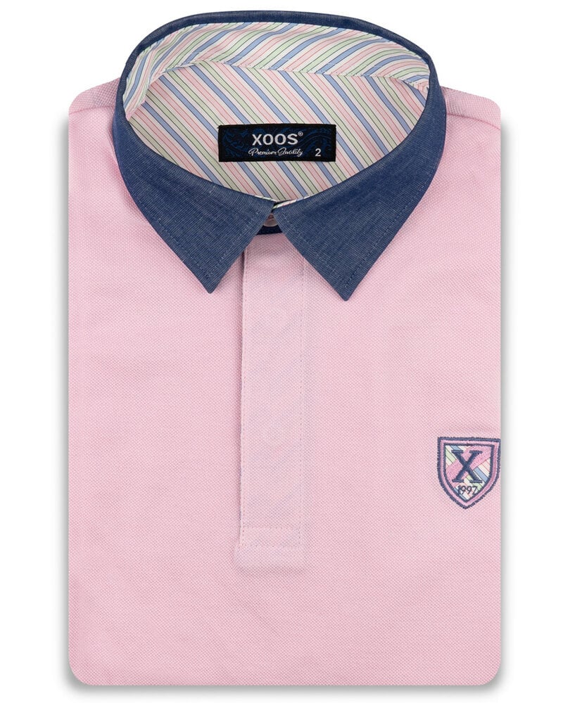 XOOS Pink short-sleeve polo with navy shirt collar and pink and pistachio striped lining
