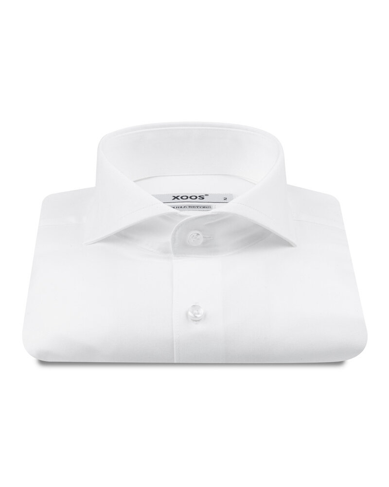 XOOS Men’s white shirt with Full Spread collar and French cuffs