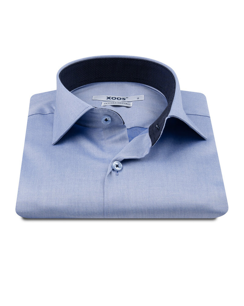 XOOS Chemise homme en gabardine bleu ciel et doublure à micro pois marine (Double Retors)