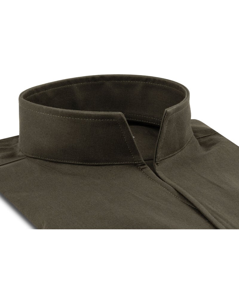 XOOS Chemise homme vert kaki et col droit ouvert