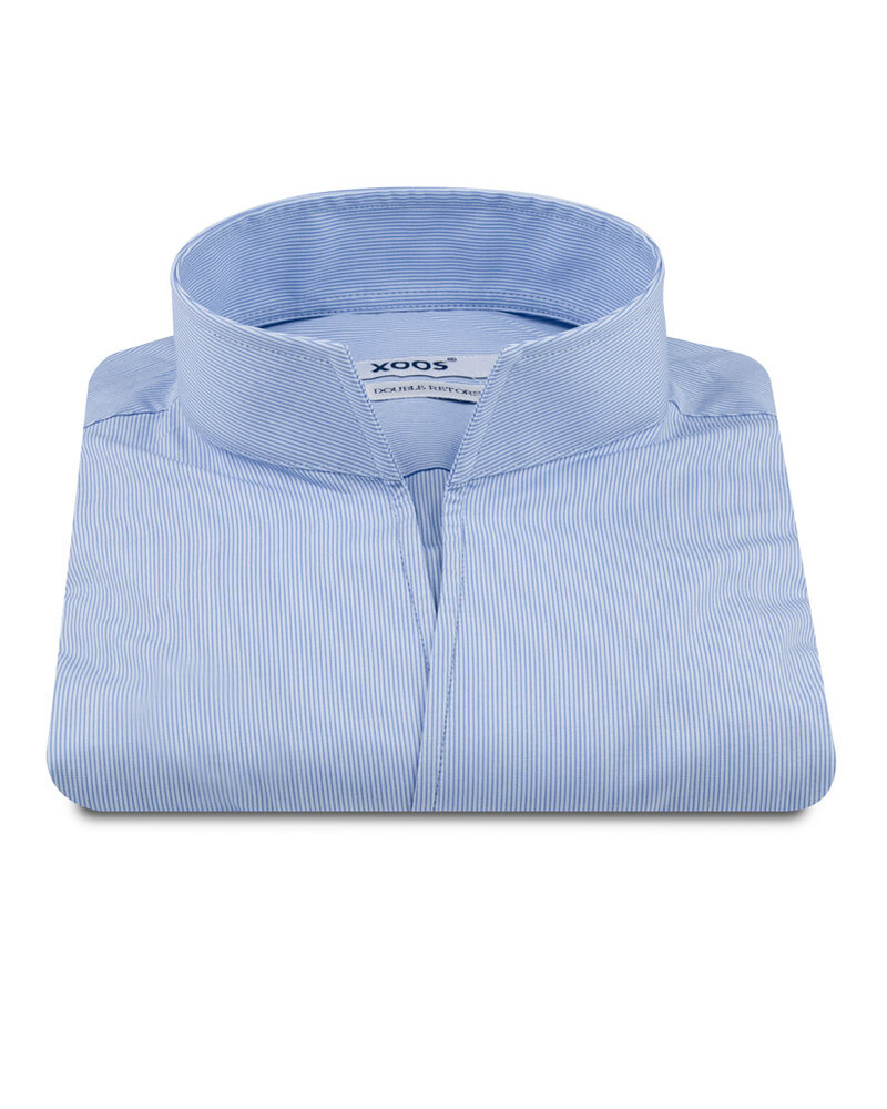 XOOS Men’s blue shirt with fine blue stripes and an open straight collar