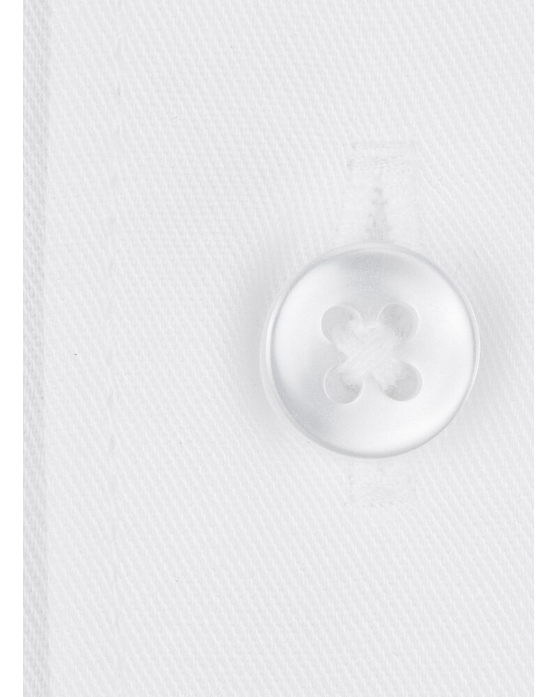 XOOS Men’s white twill shirt with a cutaway collar