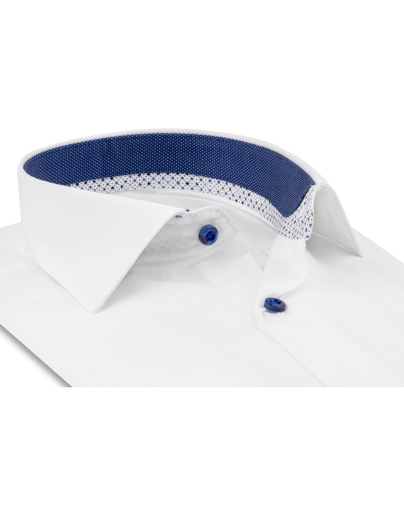 XOOS Men’s white shirt with blue micro-dot printed lining