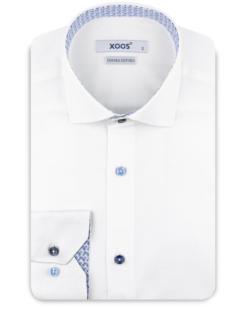 XOOS Men’s white shirt with sky blue printed lining and matching multicolored buttons (Double Twisted)