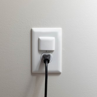 Qdos StayPut Single Outlet Plug