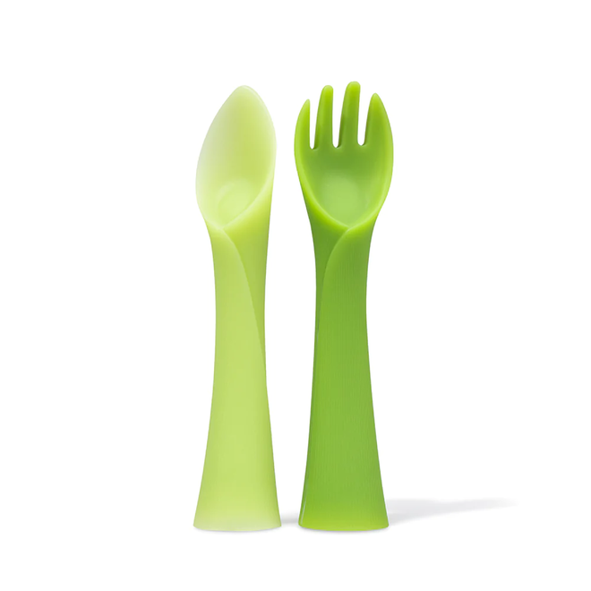 https://cdn.shoplightspeed.com/shops/607706/files/46379089/660x660x2/olababy-training-fork-and-spoon-set.jpg