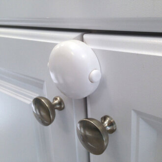Qdos Adhesive Double Door Lock- White