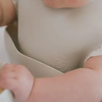 Paperclip Silicone Bib Paperclip Silicone Bib