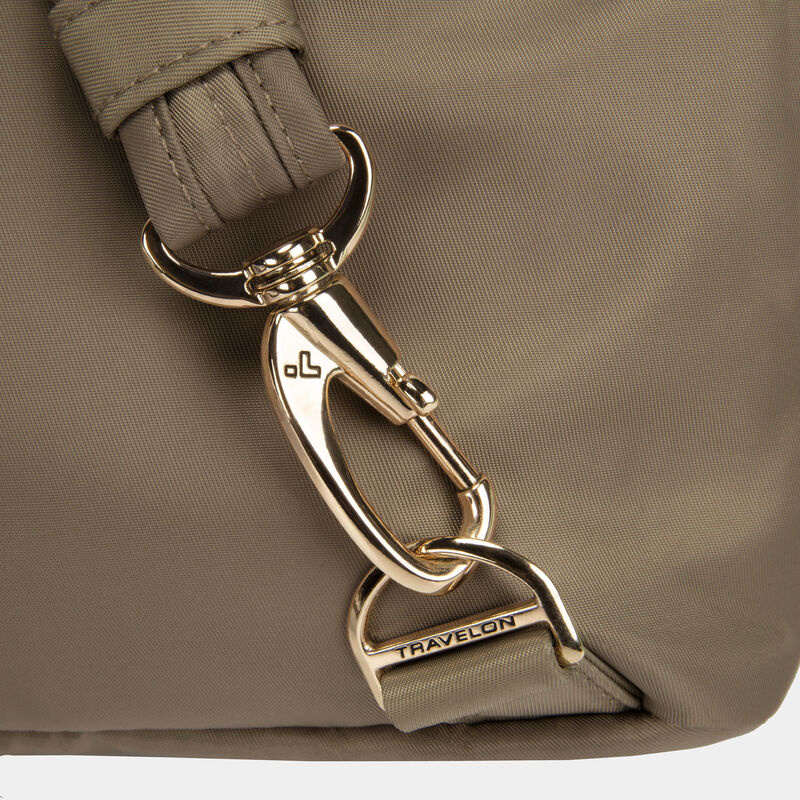 travelon tailored backpack