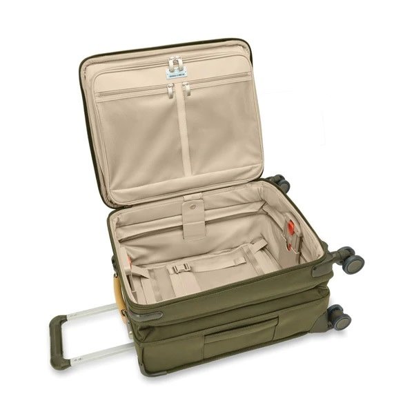 BRIGGS & RILEY BASELINE GLOBAL CARRY-ON SPINNER (BLU121CXSPW-7) OLIVE