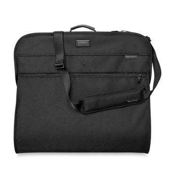 https://cdn.shoplightspeed.com/shops/607721/files/44498519/350x350x1/briggs-riley-baseline-classic-garment-bag-black-bl.jpg