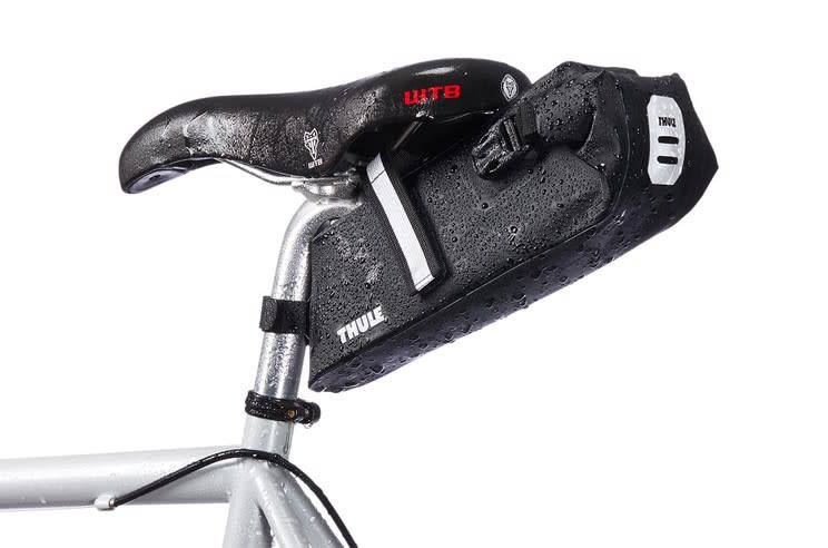 thule saddle bag