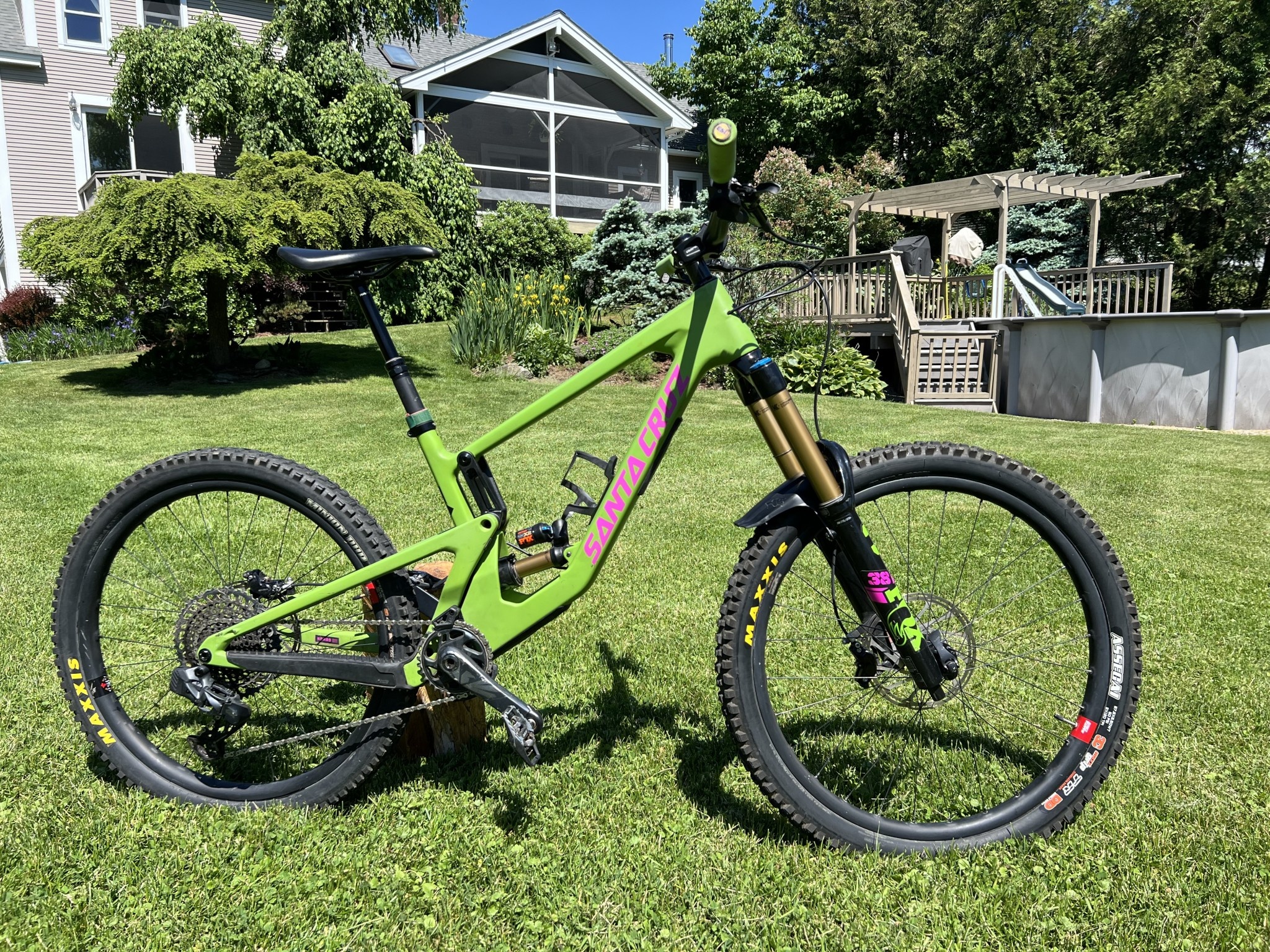 SANTA CRUZ NOMAD 1 しぼれ 初期型 Mポリッシュmade in USA