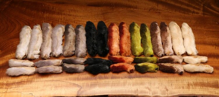 Hareline Dubbin HARELINE SNOWSHOE RABBITS FEET