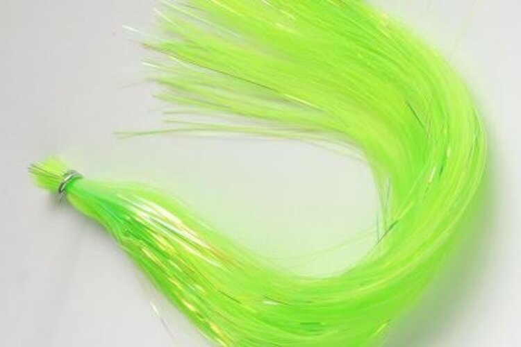 Hareline Dubbin Dyed Pearl Flashabou