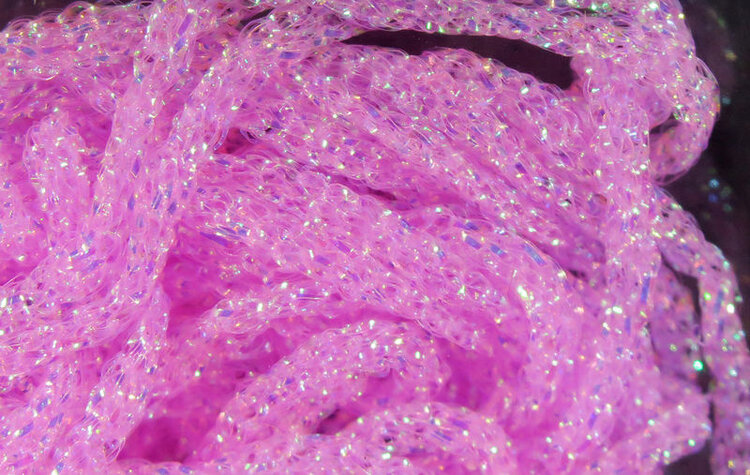 Hareline Dubbin DYED PEARL DIAMOND BRAID