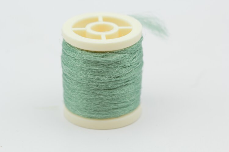 Hareline Dubbin ANTRON YARN SPOOLED