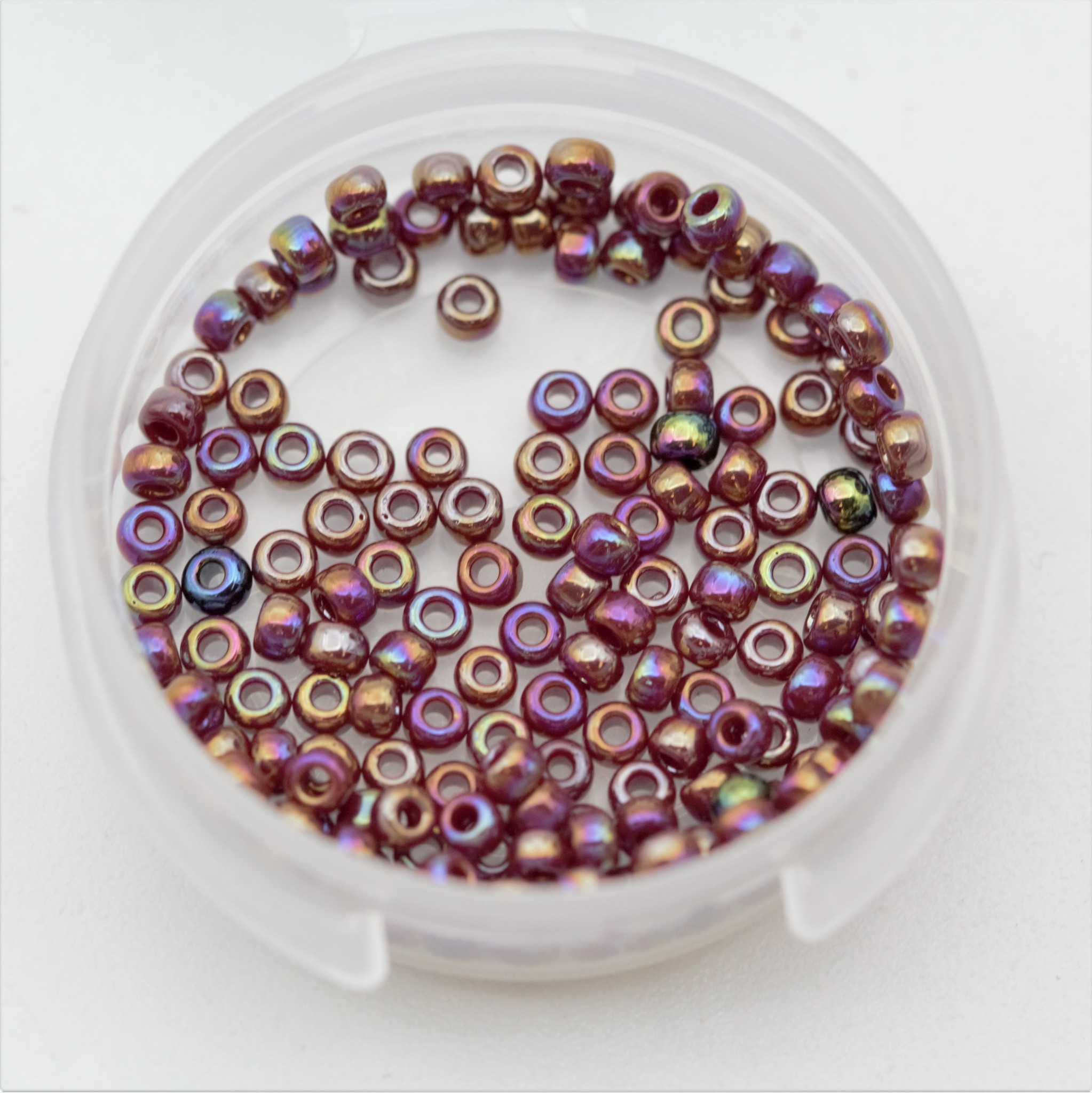 Hareline Tyers Glass Beads Crystal / Small
