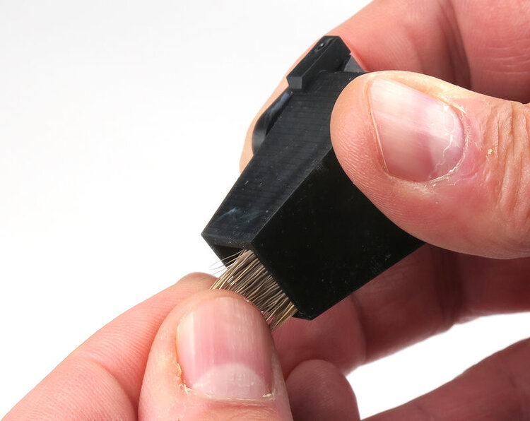 Hareline Dubbin HARELINE TYFLYZ TOOLZ PINCH STACKER