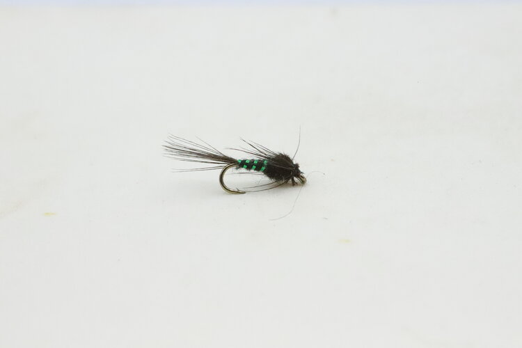 Ugly Bug Fly Shop WINTER BAETIS #18