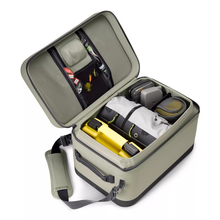 Orvis Company PRO WATERPROOF BOAT BAG