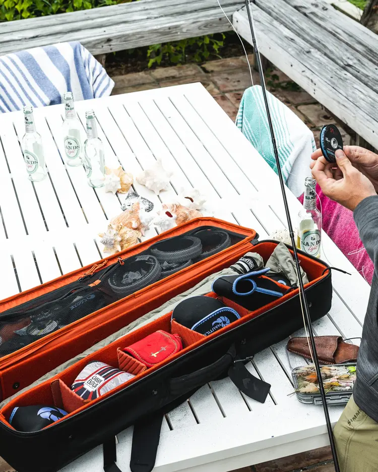 SIMMS TAILWIND ROD AND REEL VAULT