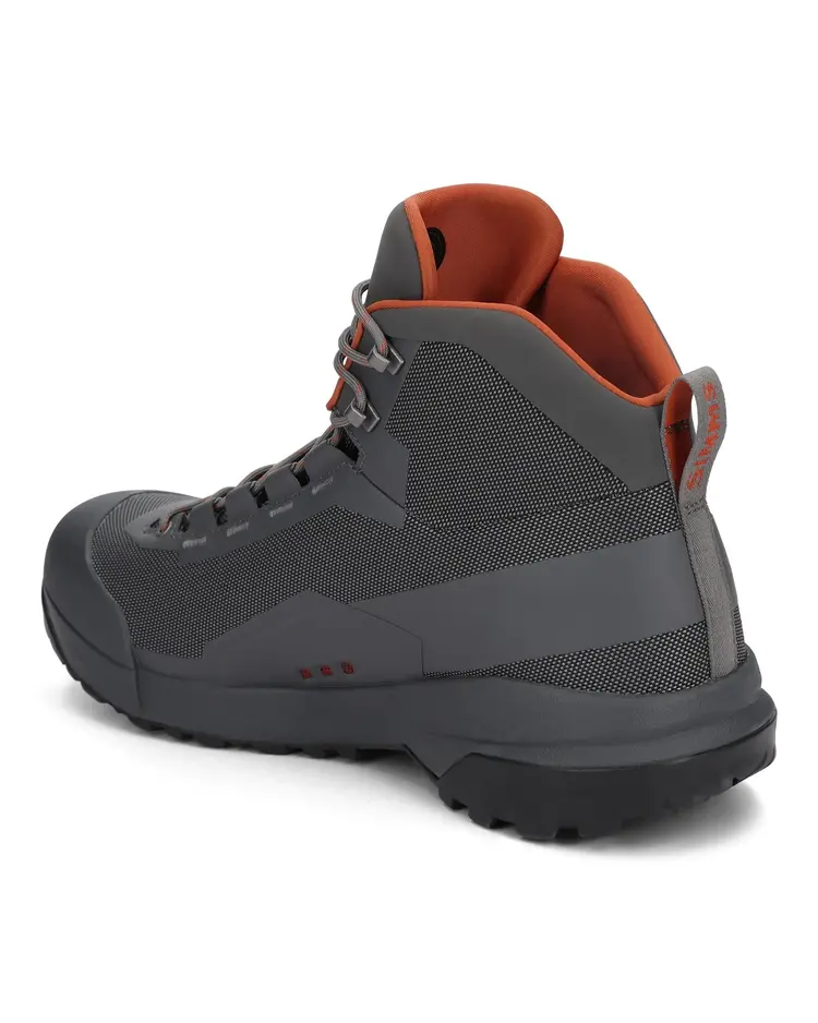 SIMMS MEN'S FLYWEIGHT BOOT- VIBRAM SOLE