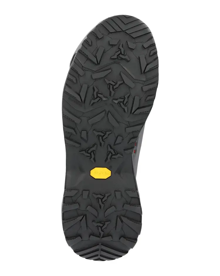 SIMMS MEN'S FLYWEIGHT BOOT- VIBRAM SOLE
