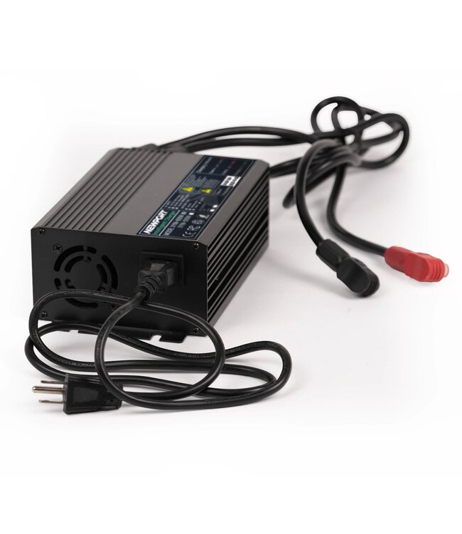 Newport Vessels 24V LoPRO Battery Charger