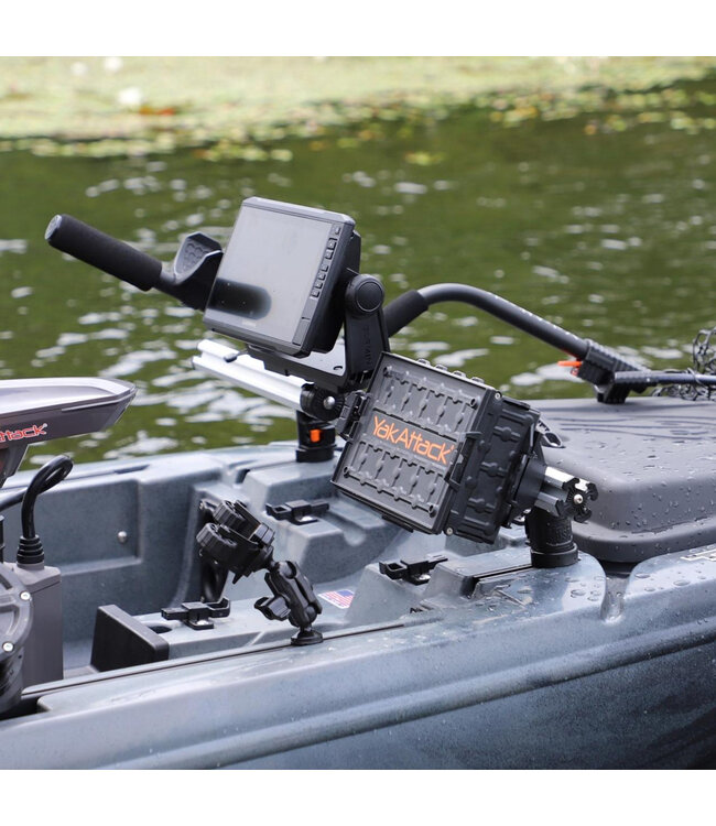 Yakattack Command Center CrossBar With Track Mounted LockNLoad Mounting System