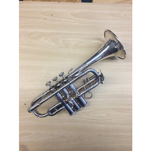 Bach Stradivarius 311 F Trumpet- PREOWNED Bach Stradivarius 311 F Trumpet- PREOWNED