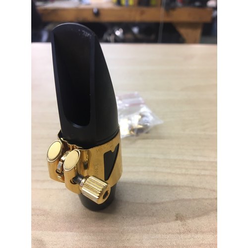 Selmer C* w/ Vandoren Optimum Ligature Alto Saxophone PREOWNED Selmer C* w/ Vandoren Optimum Ligature Alto Saxophone PREOWNED