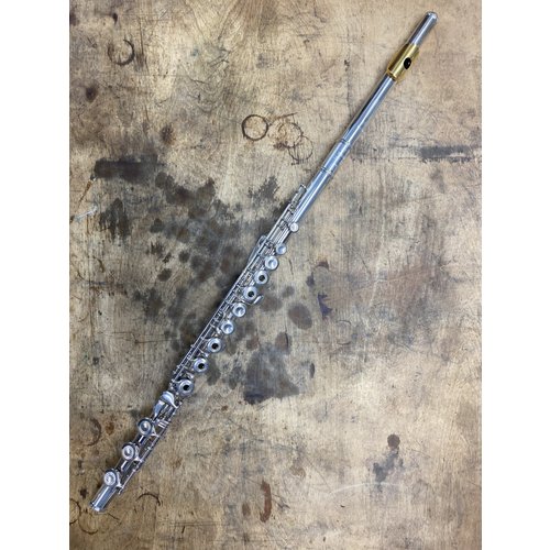 Yamaha 385II Intermediate Flute PREOWNED Yamaha 385II Intermediate Flute PREOWNED