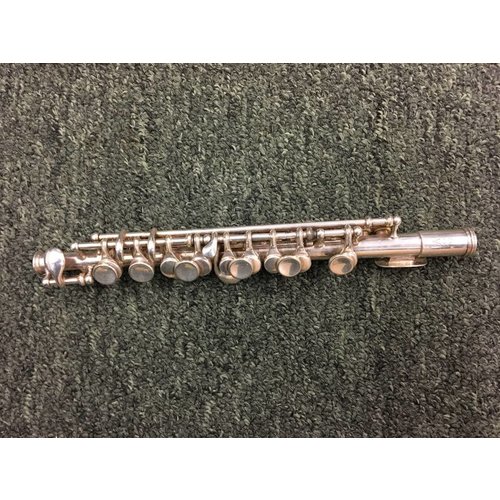 Gemeinhardt Gemeinhardt Model C Piccolo - PRE-OWNED Gemeinhardt Gemeinhardt Model C Piccolo - PRE-OWNED