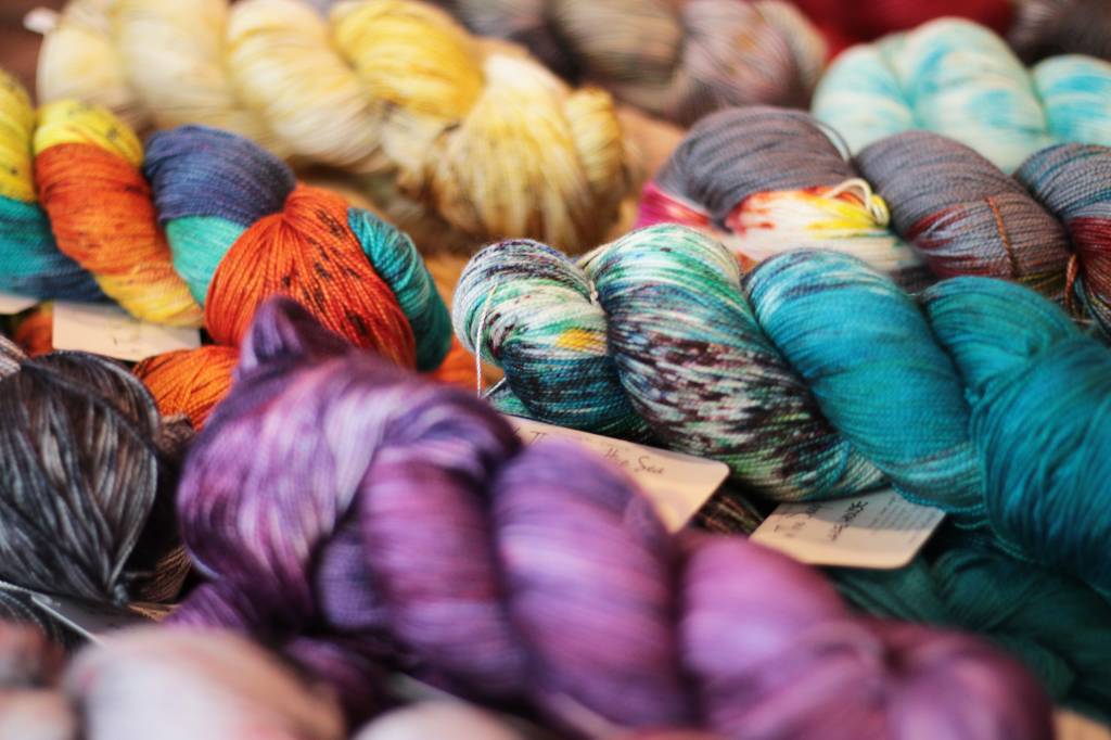 Yarn Friends: In the Deep Hue Sea