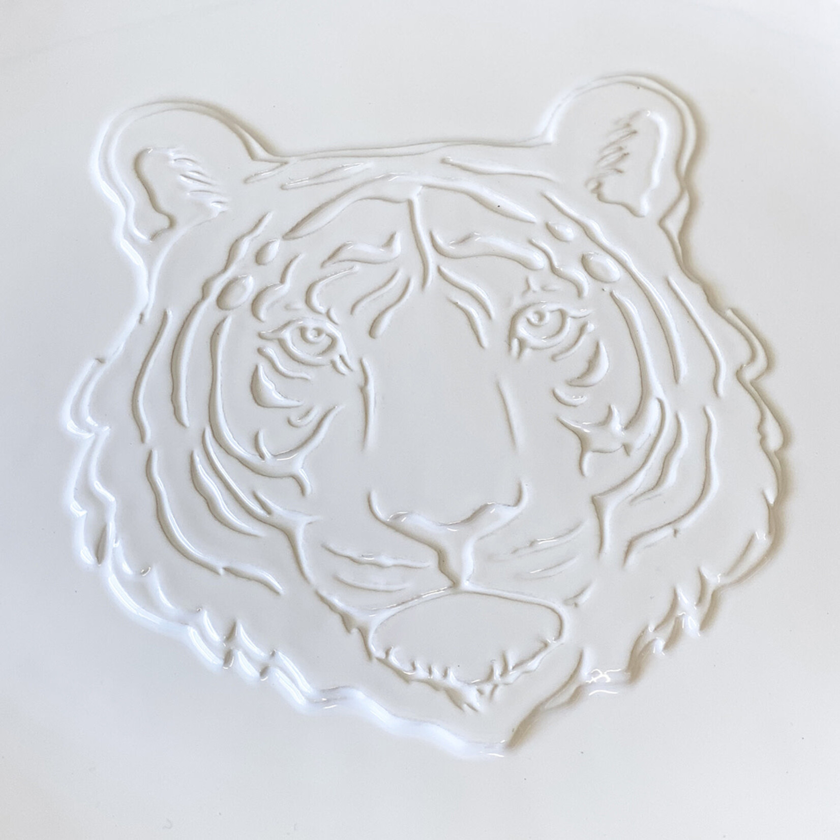 Tiger Embossed Oval Platter