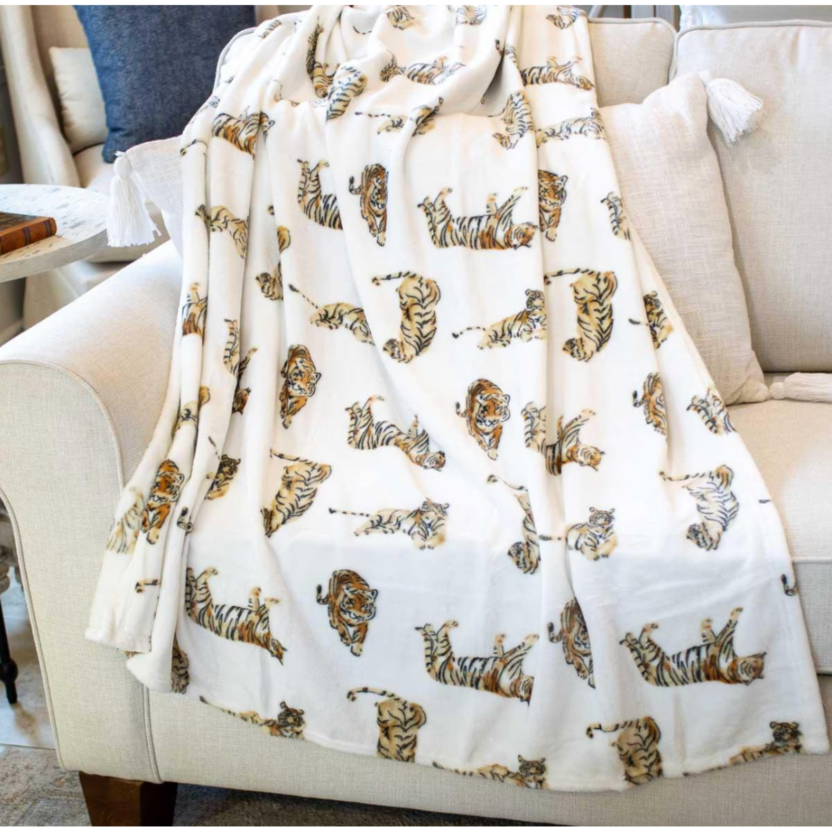 Forever Tiger 50x60 Throw