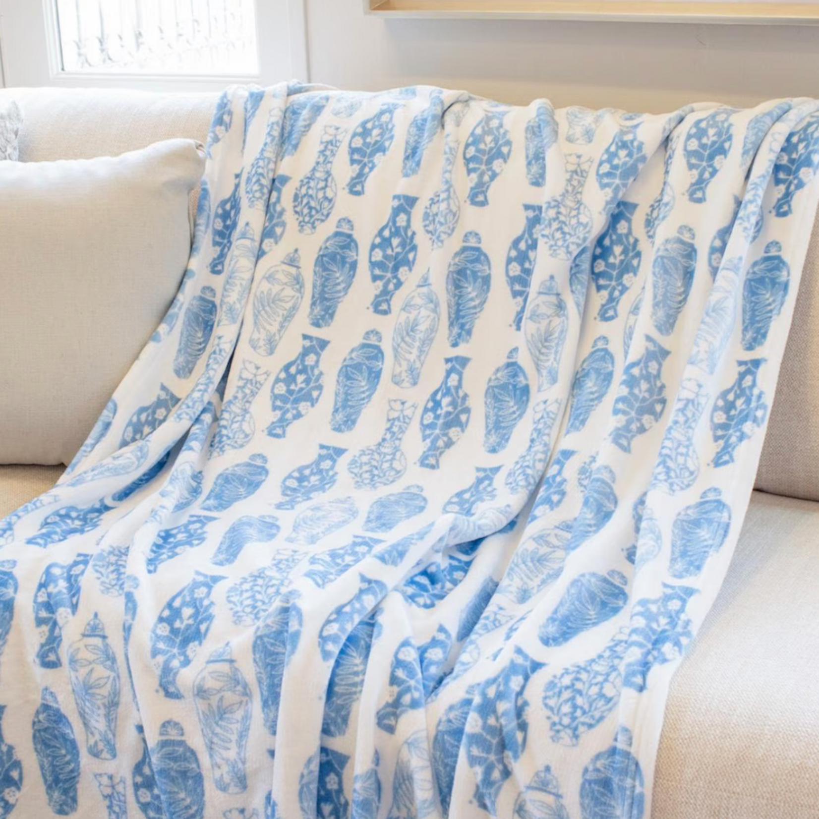 Clair Chinoiserie 50x60 Throw