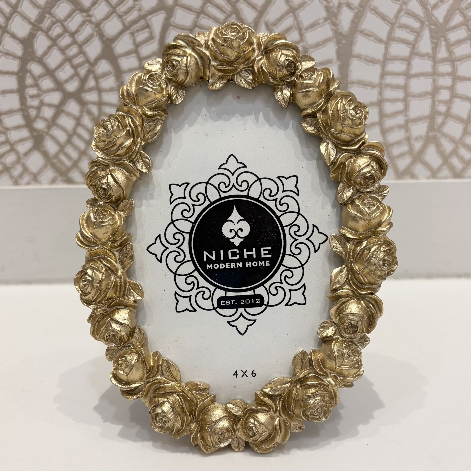 Oval 4x6 Gold Rose Border Frame