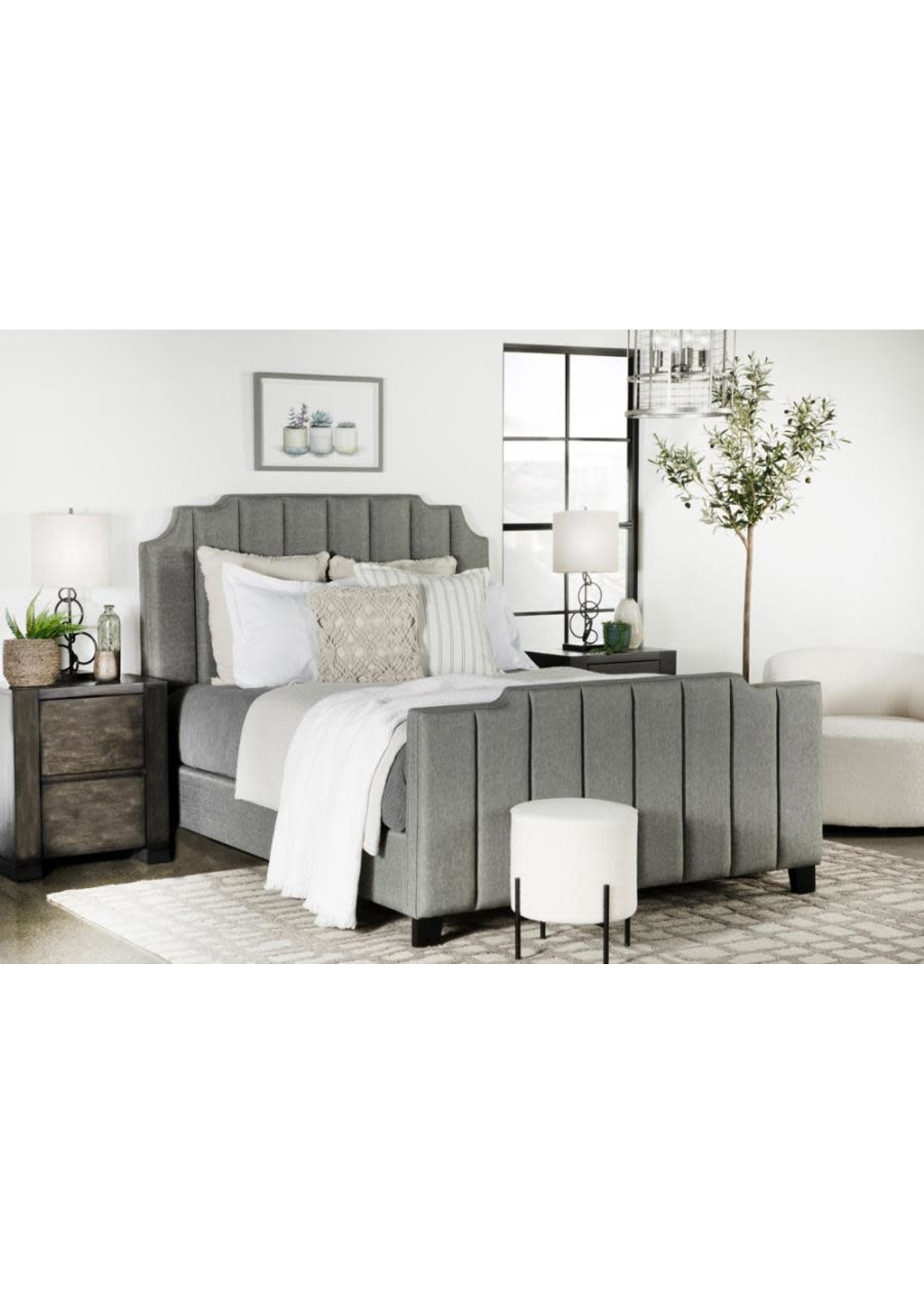 Coaster Furniture 306029K Fiona King Bed Light Grey