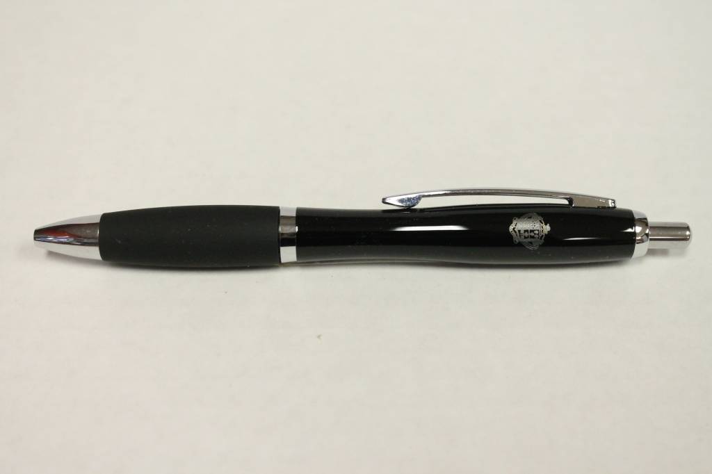 Piedmont Pen - Black with Silver Crest