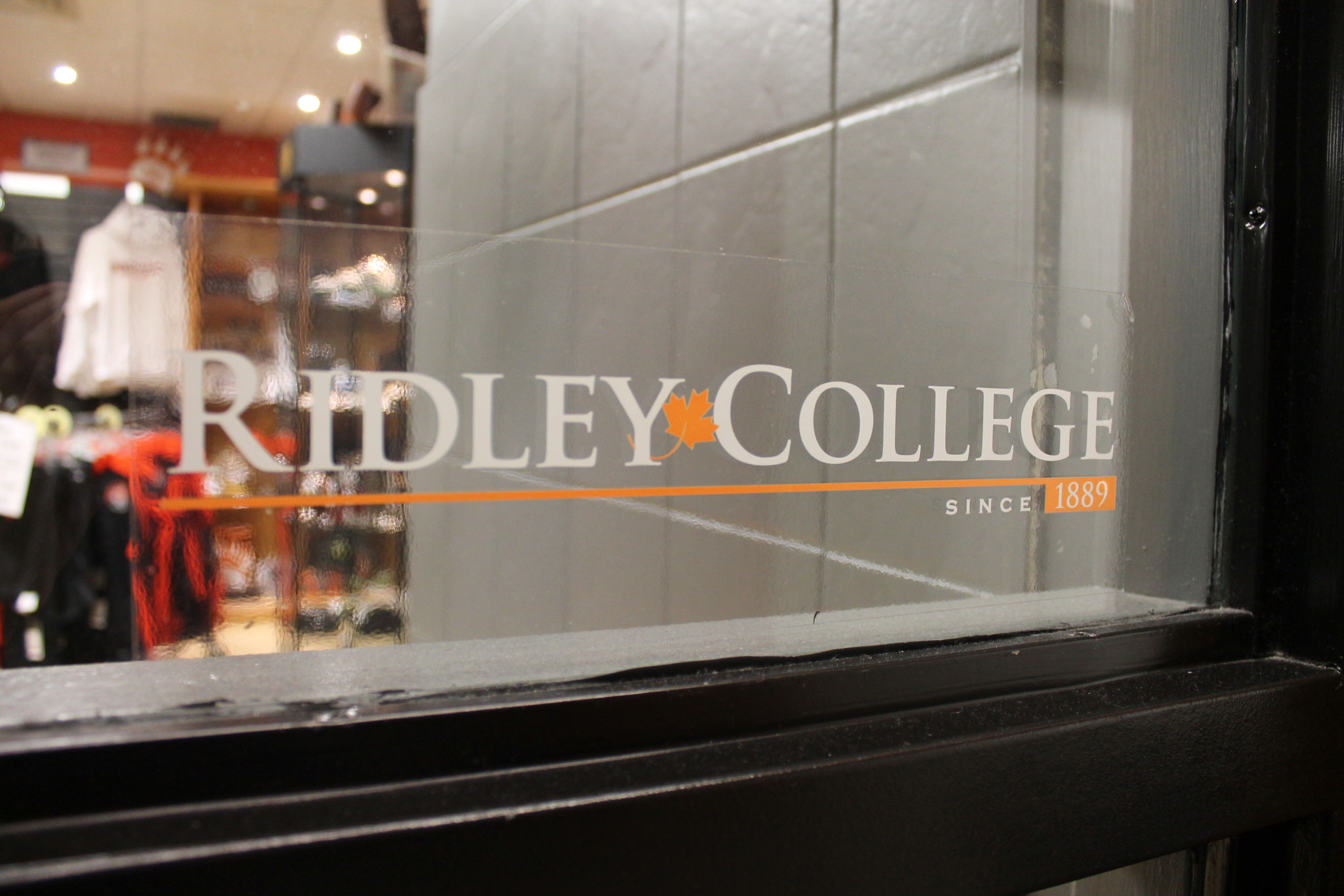 Decal Ridley Logo