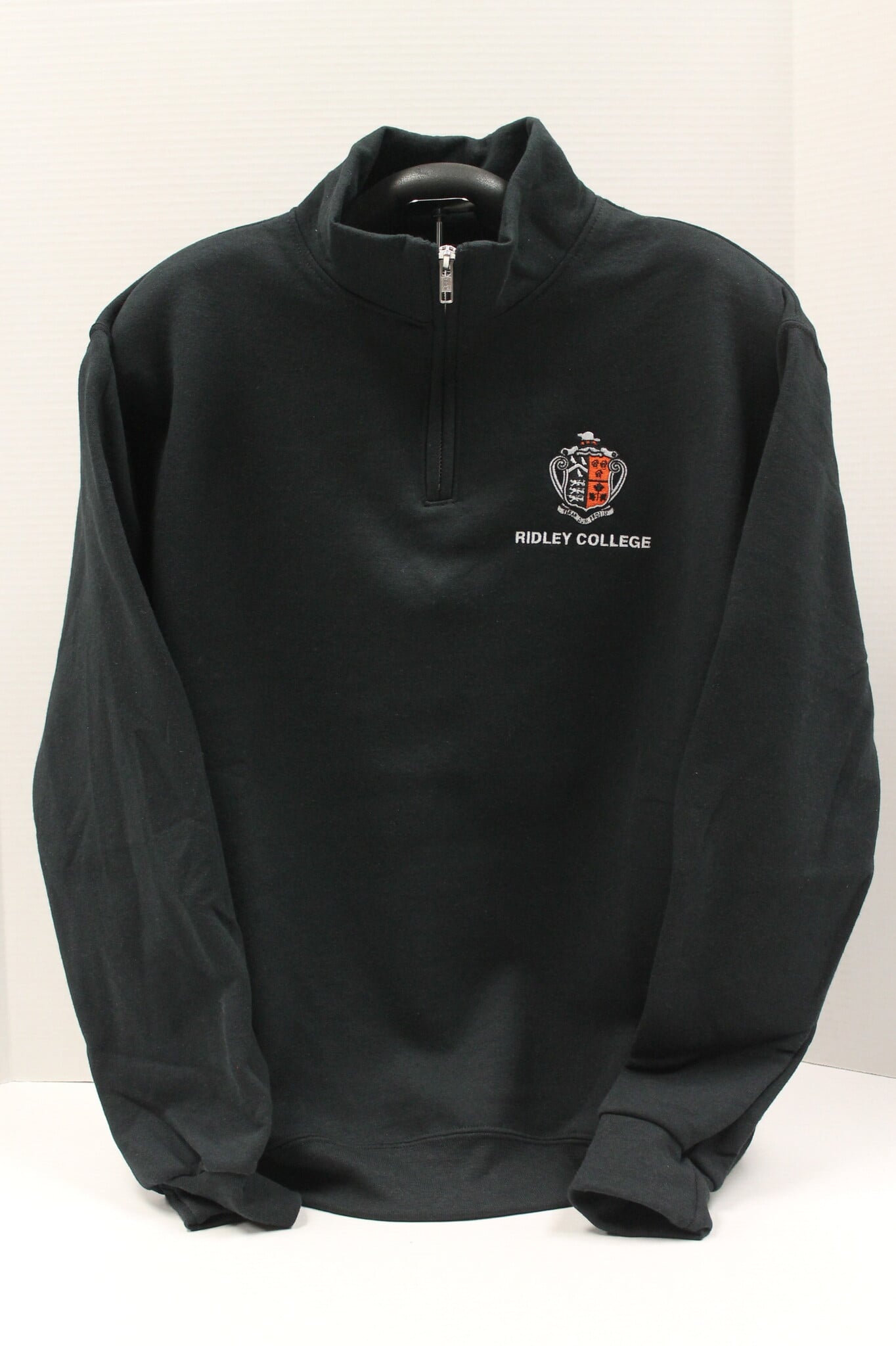 Core 1/4 Zip Sweatshirt With Crest