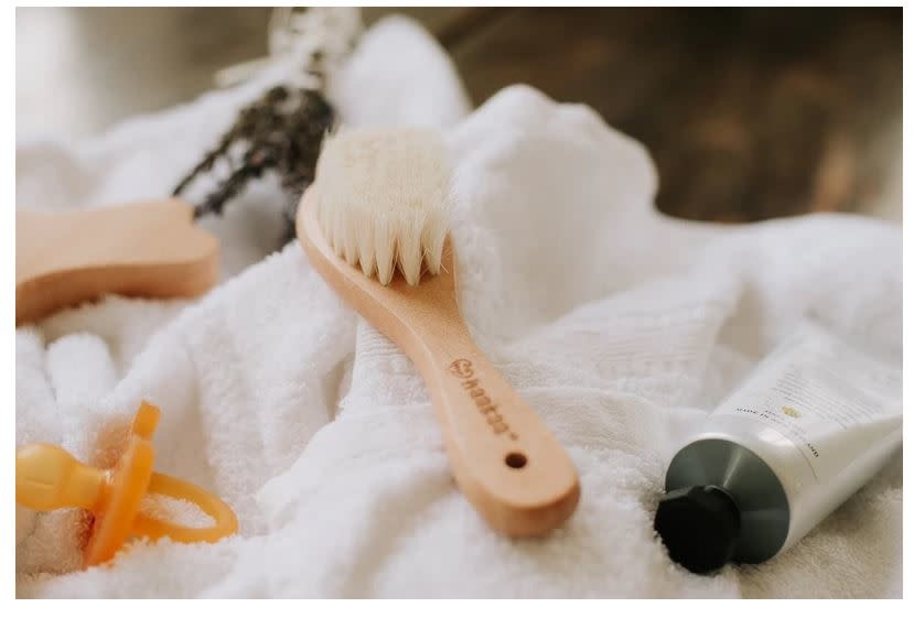 Haakaa Goat Wool Baby Hair Brush Sweet Lullabies