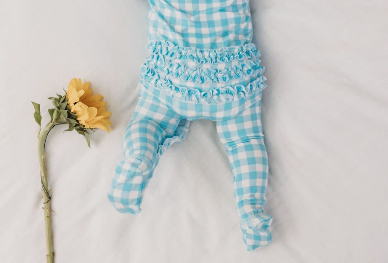 OiOi OiOi Bamboo Zip Ruffled Romper - Blue Gingham